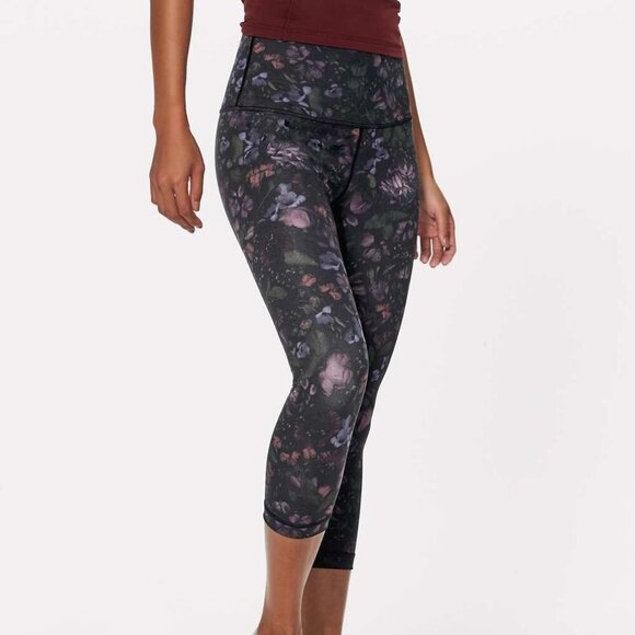 Lululemon Wunder Under Crop Legging Womens 6 Black Floral Hi Rise 21" Tight - Picture 1 of 11